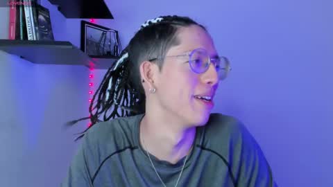 Manuel online show from March 11, 7:58 pm