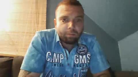 marcher1234 online show from April 6, 6:52 pm