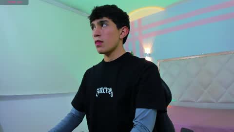 marco_tay online show from August 6, 11:27 am