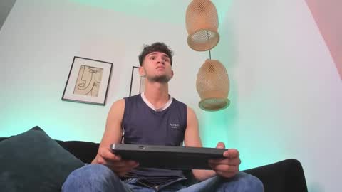 marcus_fire online show from February 7, 1:47 am