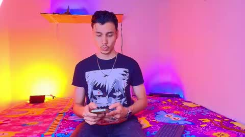 Marcus Hanks online show from October 25, 2:35 am