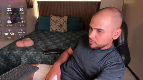marcus_soler online show from May 9, 3:02 pm