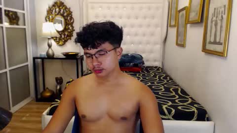 marcusmason1 online show from December 15, 12:57 pm