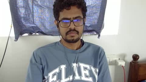 The SHY UncutBoy online show from October 4, 4:39 am