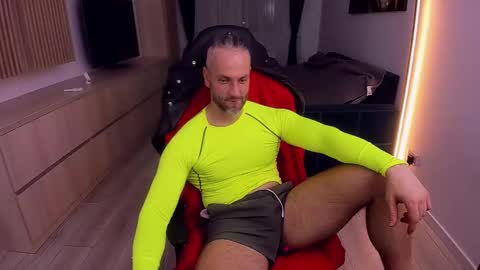 MarisMuscle online show from February 19, 7:59 pm