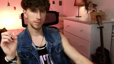 mark_caron online show from April 16, 8:09 pm