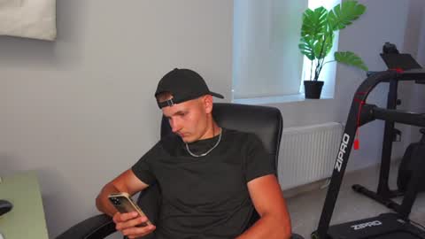 MARK KARSON online show from August 2, 12:14 pm