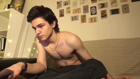 Mark online show from November 16, 3:58 pm