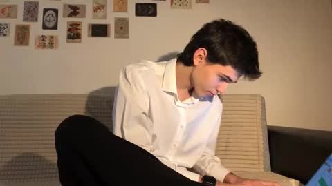 Mark online show from October 16, 11:29 am