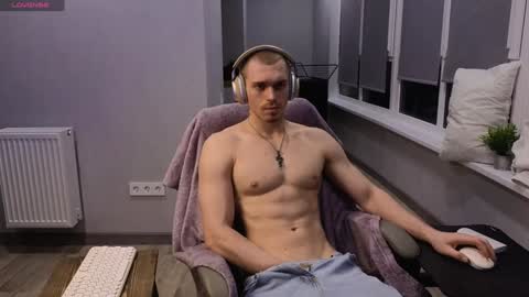 Snapshot of mark_stiff chatting on January 15, 8:37 pm Mark online show from January 15, 8:37 pm