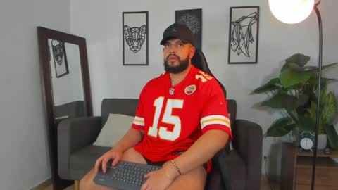 mark_x23 online show from April 11, 5:36 am