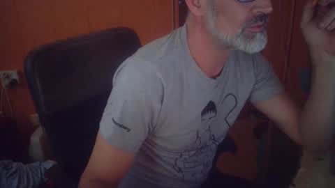 Snapshot of markbcnx chatting on October 10, 12:59 am markbcnx online show from October 10, 12:59 am