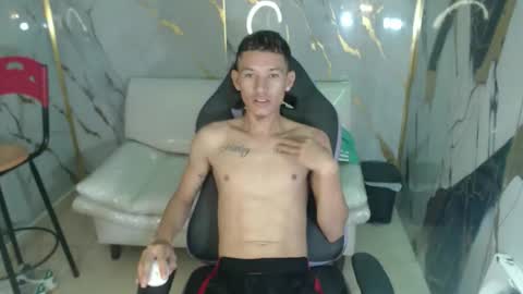 marks_sexy online show from November 10, 8:47 pm