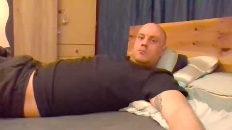 markus_7 online show from May 7, 1:38 am