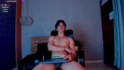 markuss___ online show from September 19, 2:56 am