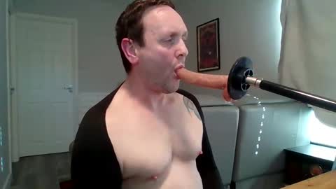 Markus online show from April 23, 4:42 pm