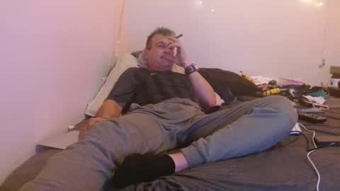 markymark101825061 online show from January 4, 3:40 am