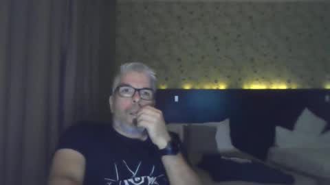 marriedcock1980 online show from September 15, 6:20 pm