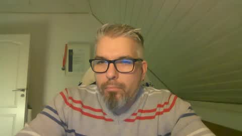 marriedcock1980 online show from January 14, 3:47 pm