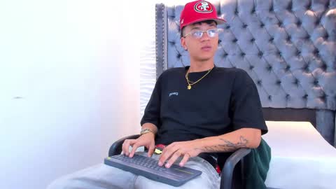 MARSHALL online show from April 11, 1:14 pm