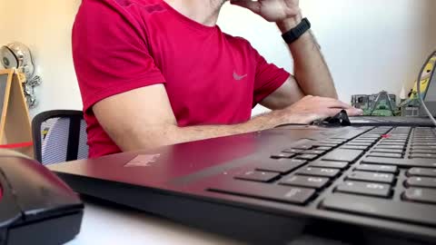 Snapshot of marsupilami_82_ chatting on February 14, 12:47 pm marsupilami_82_ online show from February 14, 12:47 pm