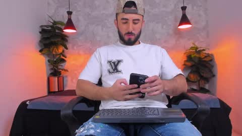 Martin Foster online show from April 4, 4:20 am