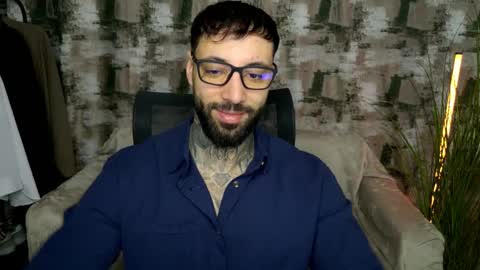 masculineguy69 online show from February 18, 9:29 am