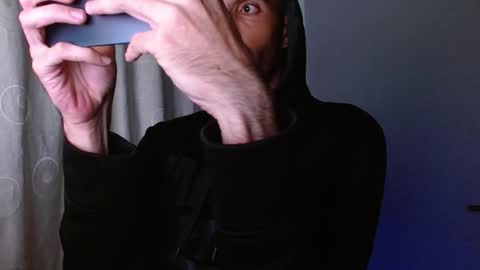 maskguy23 online show from December 5, 3:35 am