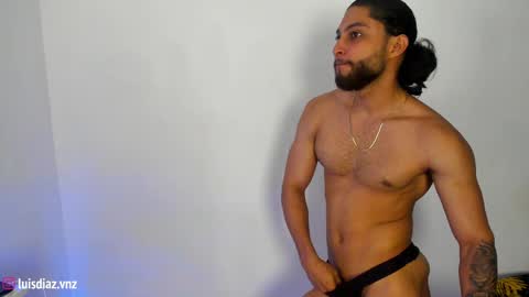 Snapshot of massatgeserotics chatting on January 3, 11:55 pm I Am Odin  online show from January 3, 11:55 pm