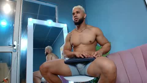 massimo_cruz online show from September 23, 12:32 am