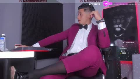 I am Massimo online show from January 23, 1:51 am