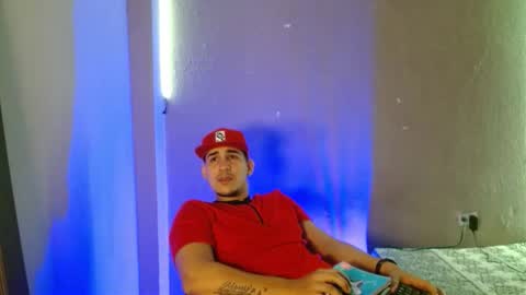 massimo_vidal online show from November 27, 6:44 pm