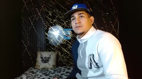 massimo_vidal online show from February 7, 12:56 pm