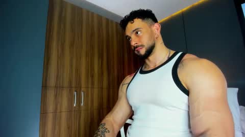 massimo online show from February 25, 10:11 pm