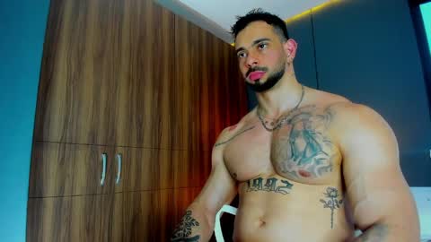 massimo online show from April 3, 4:04 pm