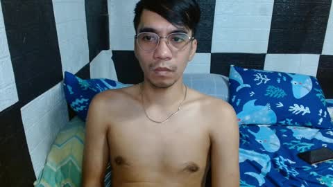 massive_boner02 online show from December 10, 7:05 am