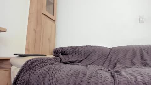 Domi online show from April 18, 2:07 pm