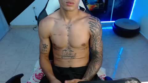 master_black777 online show from February 21, 5:14 pm