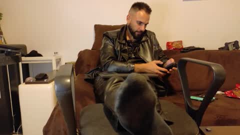 SIR online show from October 8, 9:30 pm