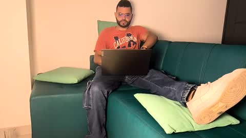 Alex online show from October 20, 7:29 pm