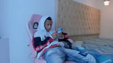 mastermorenohot23 online show from June 11, 2:22 am