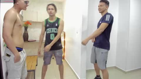 Team Cris Darwin- Fernando- Stiven- David online show from February 15, 11:28 am