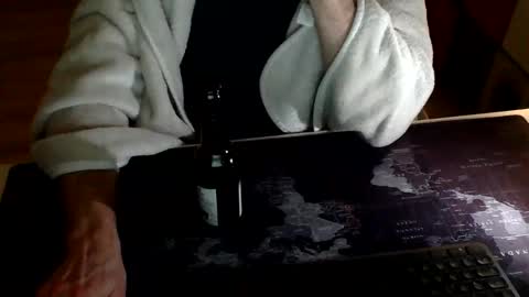 Snapshot of masturbatemindbreaker chatting on February 13, 10:22 pm MasturbateMindbreaker online show from February 13, 10:22 pm