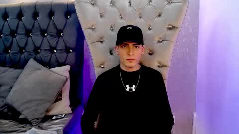 Snapshot of mateo_mitchell chatting on October 5, 3:21 am mateo mitchell online show from October 5, 3:21 am