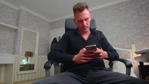 Snapshot of mateobenjamin chatting on December 6, 4:28 pm MateoBenjamin online show from December 6, 4:28 pm