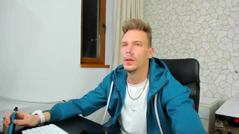 Snapshot of mateobenjamin chatting on January 5, 8:21 pm MateoBenjamin online show from January 5, 8:21 pm