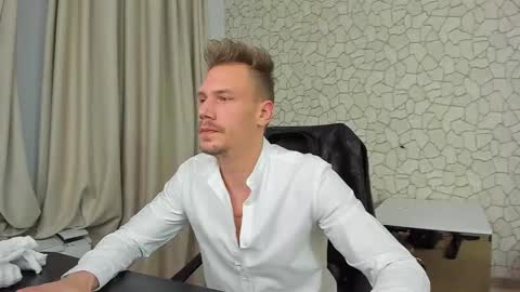 Snapshot of mateobenjamin chatting on December 16, 5:22 pm MateoBenjamin online show from December 16, 5:22 pm