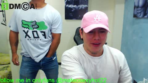 Snapshot of mateosexyhot22 chatting on December 14, 1:16 pm Mateo online show from December 14, 1:16 pm