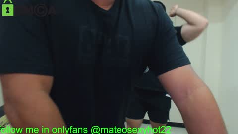 Snapshot of mateosexyhot22 chatting on January 23, 1:24 pm Mateo online show from January 23, 1:24 pm