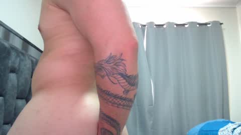 Snapshot of mateosexyhot22 chatting on February 2, 4:32 pm Mateo online show from February 2, 4:32 pm